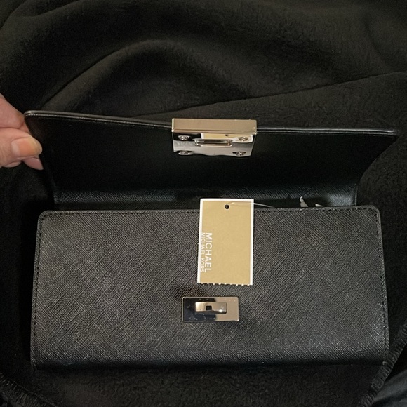 Michael Kors wallet black - Picture 5 of 7